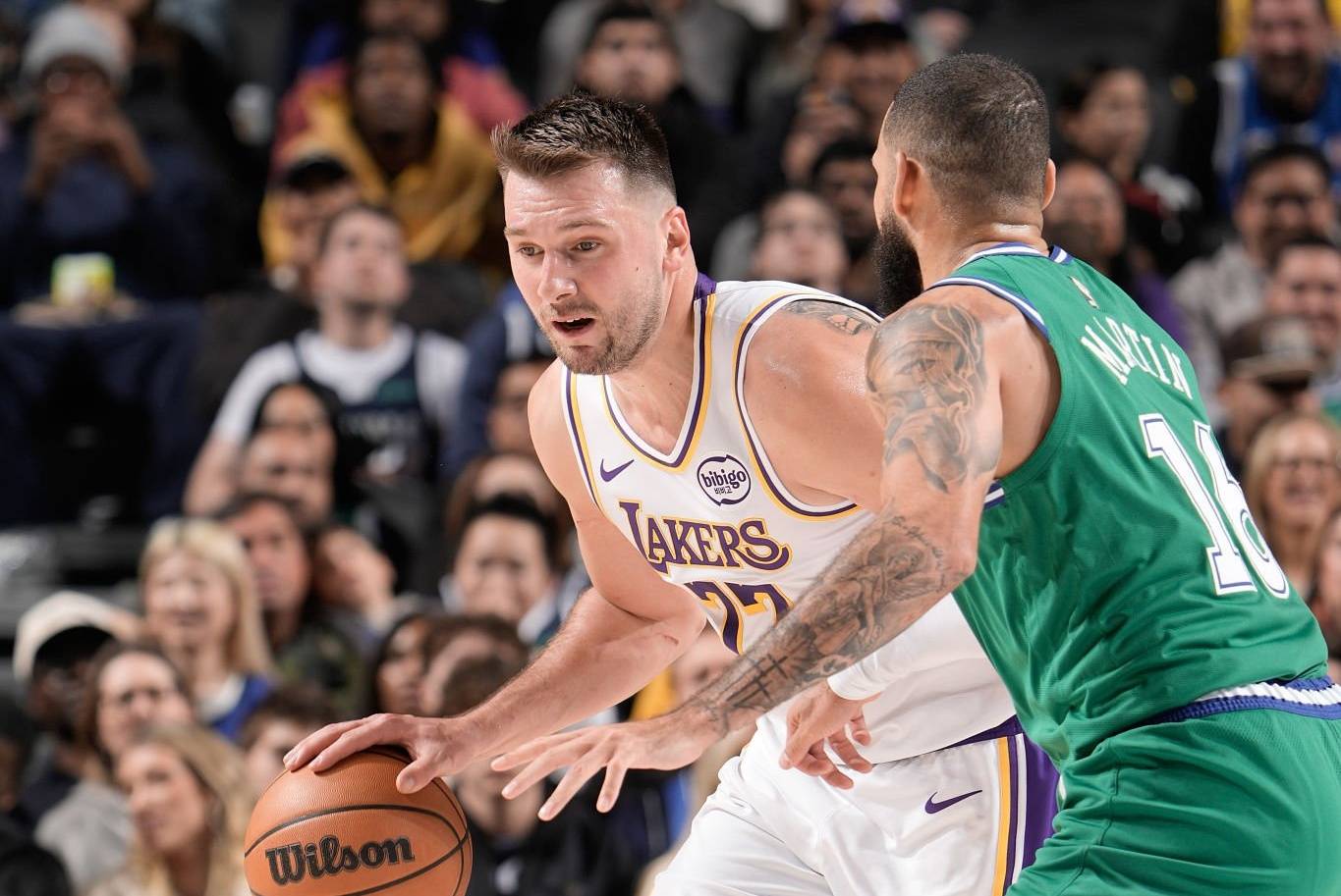 开云体育-东契奇比赛集锦